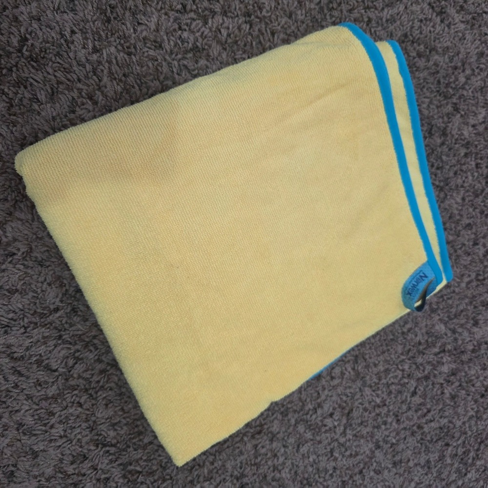 Norwex Kids Towel Yellow Teal Trim Microfiber Extra Plush Bath BacLock New